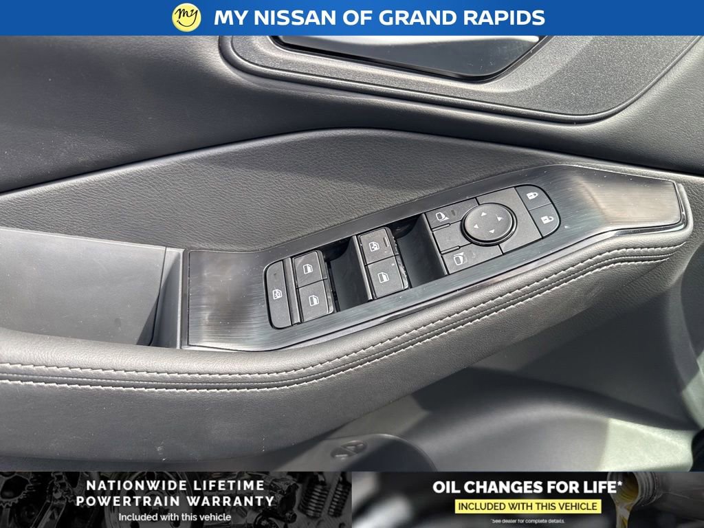 New 2026 Nissan Rogue SV w/ Cold Weather Package AWD/4WD image 11