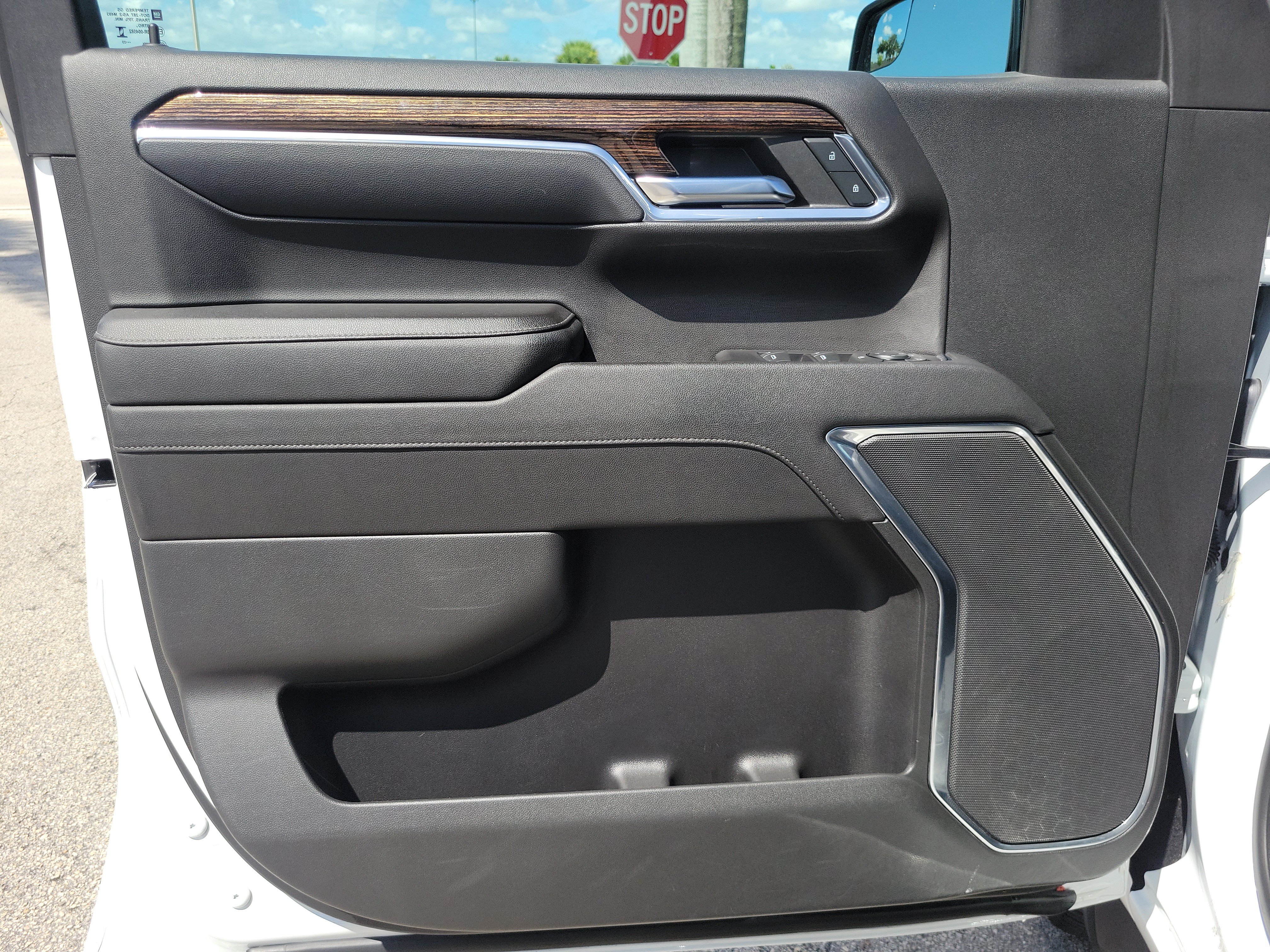 Used 2023 GMC Sierra 1500 Elevation AWD/4WD image 23