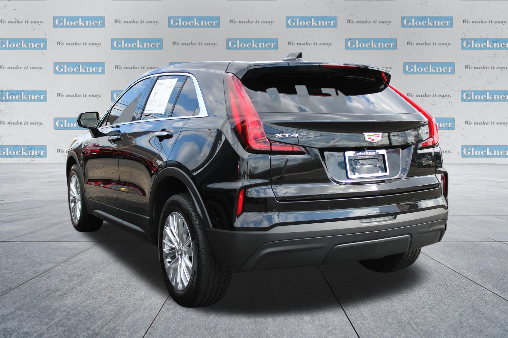 Used 2024 Cadillac XT4 Luxury image 8