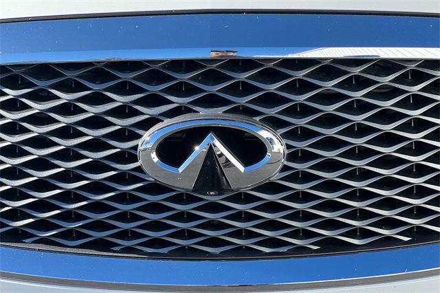 Used 2021 INFINITI QX80 Sensory w/ All-Season Package image 39