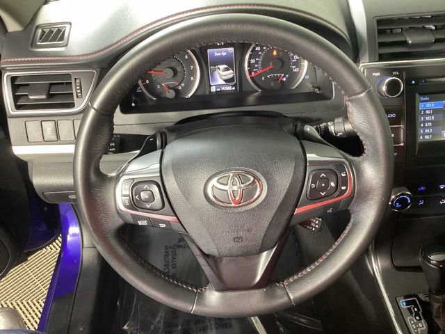 Used 2016 Toyota Camry SE w/ Moonroof Package image 26