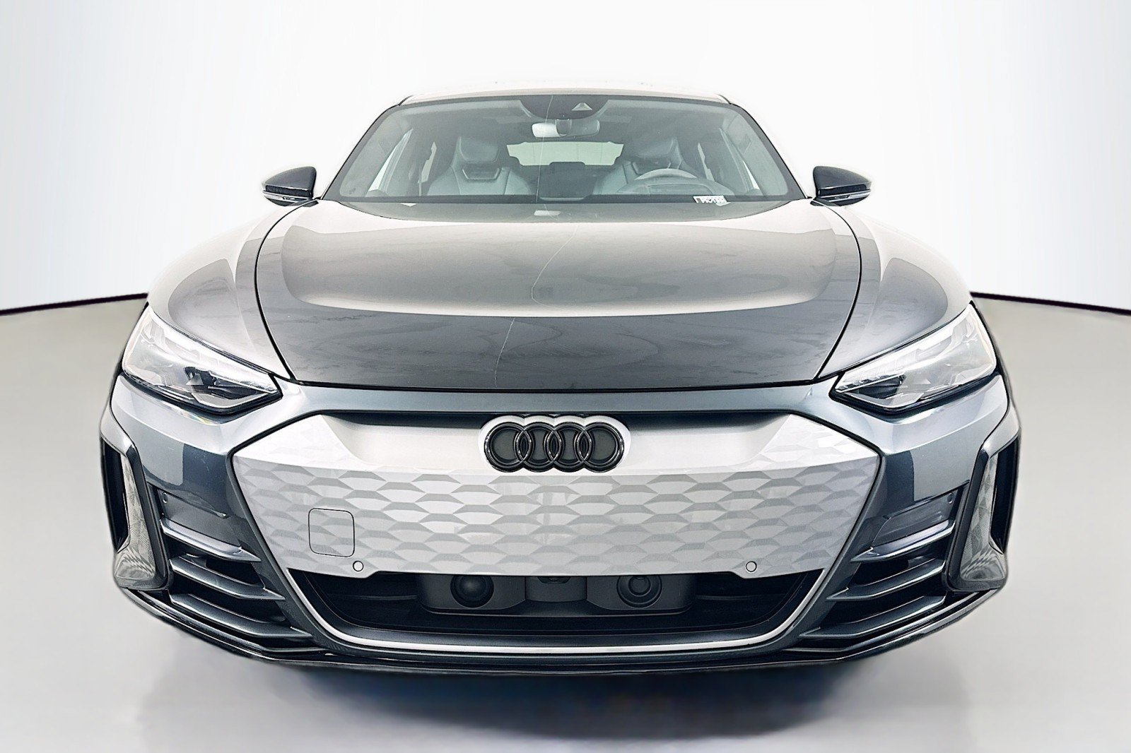Used 2022 Audi e-tron GT Premium Plus AWD/4WD image 2