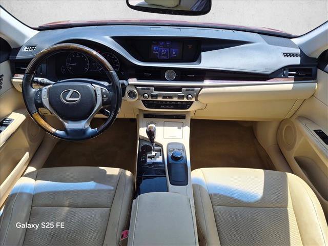 Used 2014 Lexus ES 350 w/ Premium Package FWD image 18