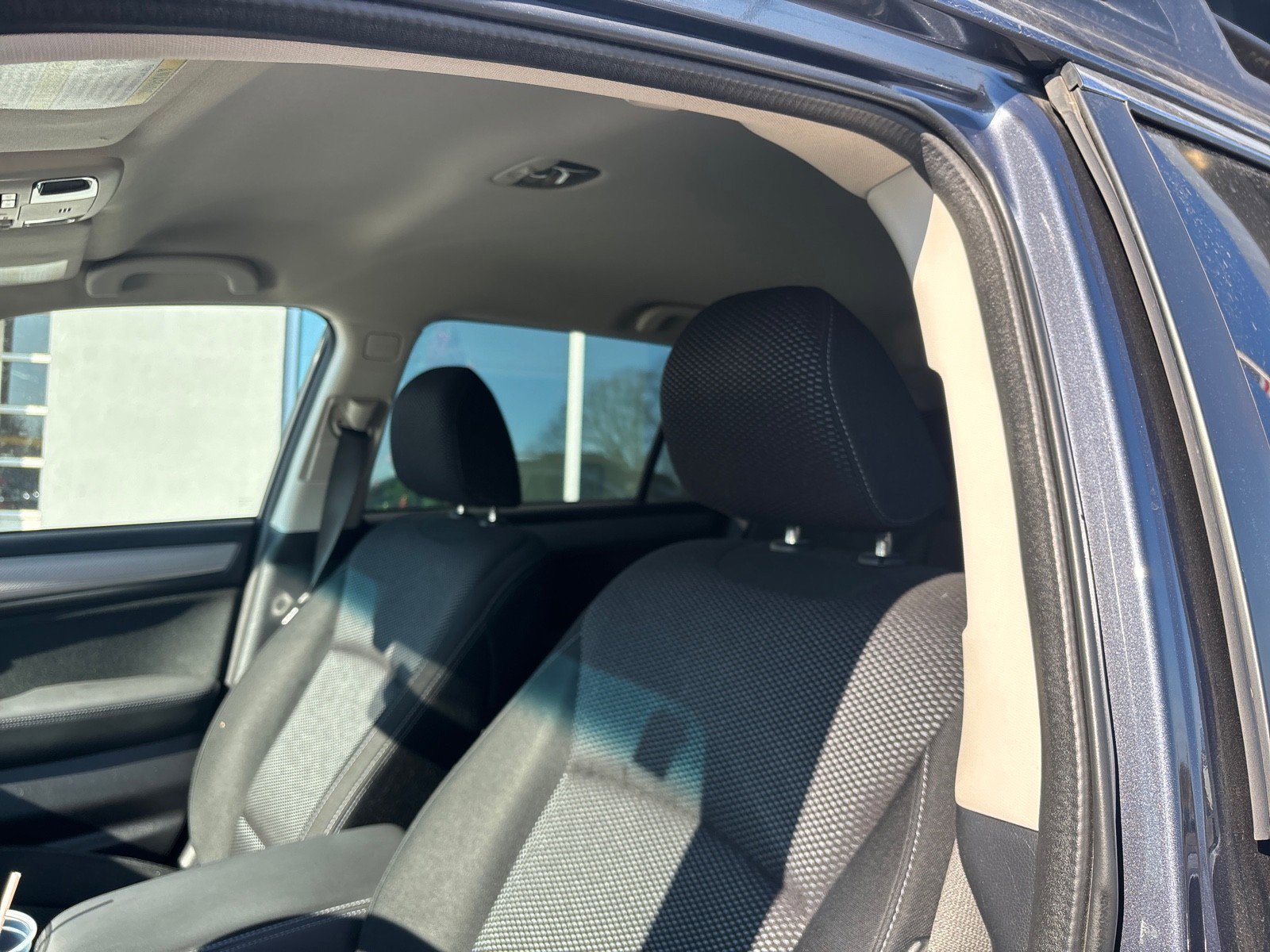 Used 2016 Subaru Outback 2.5i Premium image 9