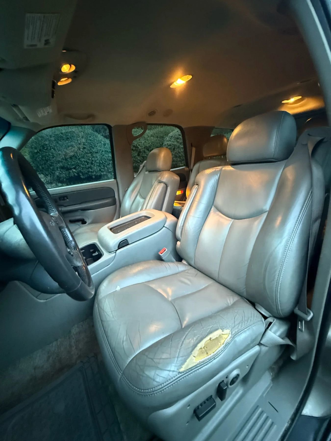 Used 2003 GMC Yukon SLT w/ 1SD Preferred Equipment Group RWD image 12