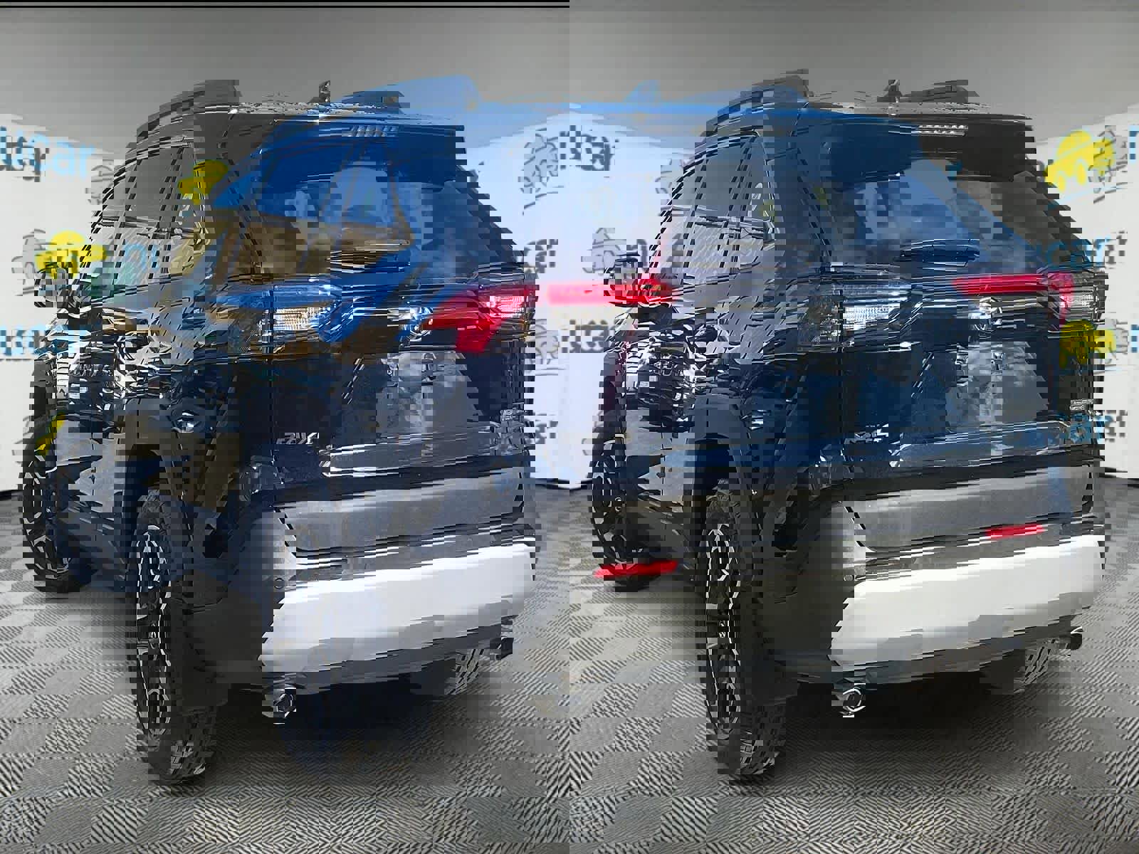 Used 2019 Toyota RAV4 Adventure image 4