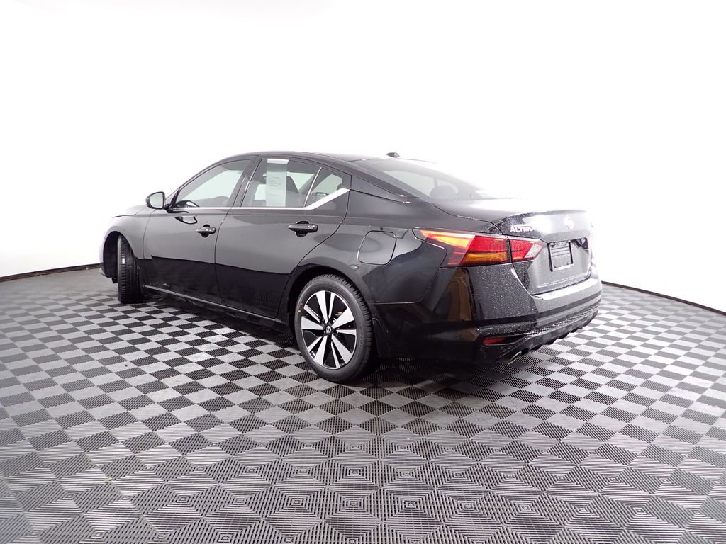 Used 2019 Nissan Altima 2.5 SV image 12