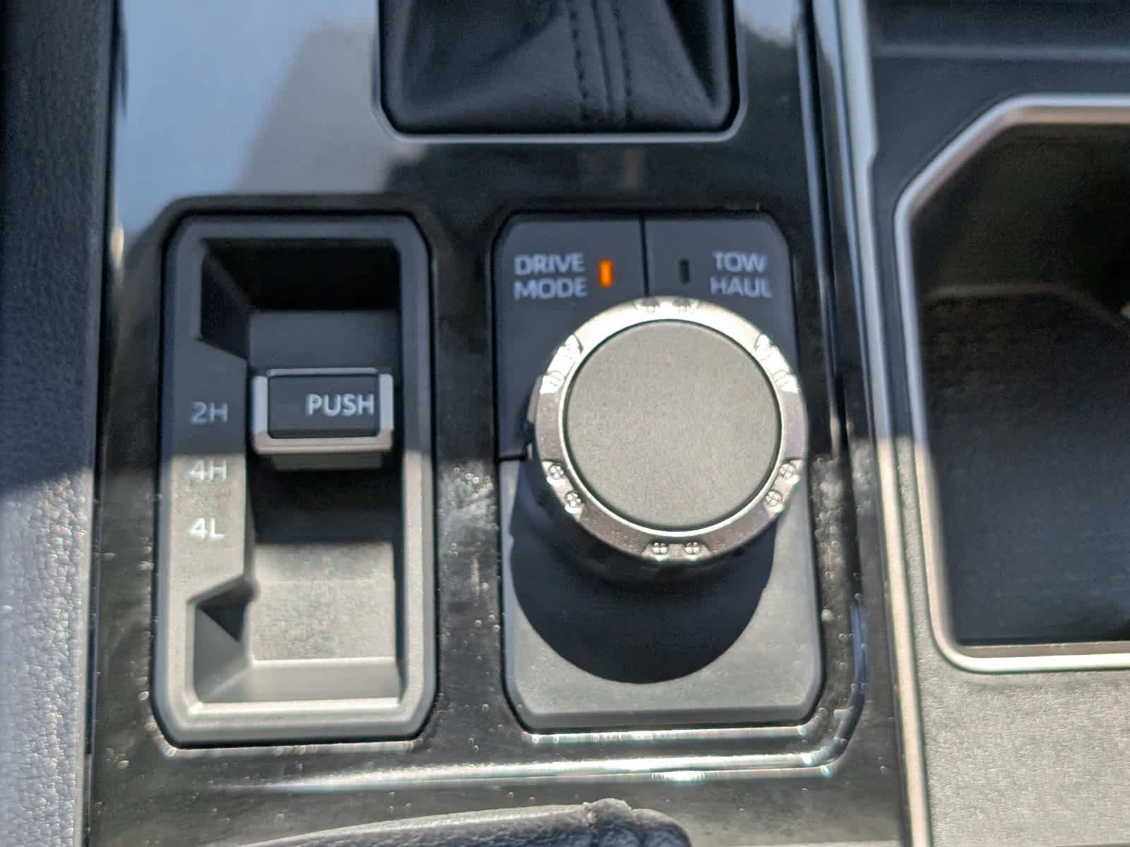 Used 2024 Toyota Tundra SR5 AWD/4WD image 22