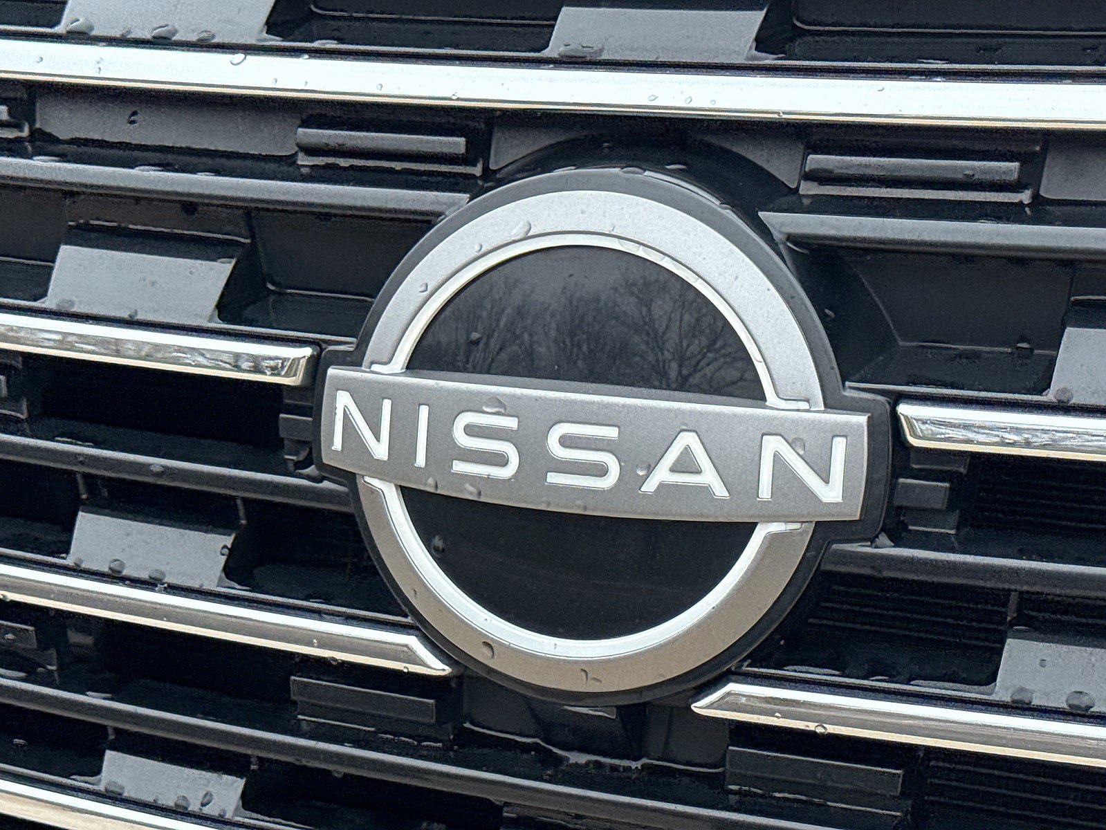 Used 2024 Nissan Rogue S FWD image 29
