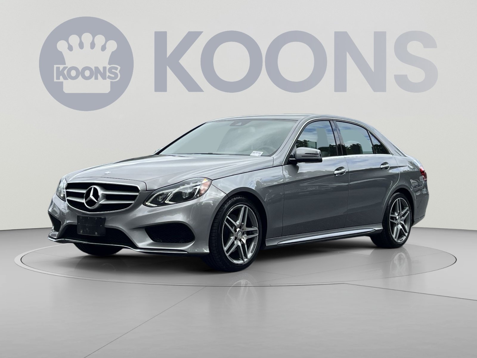 Used 2015 Mercedes-Benz E 350 4MATIC Sedan image 5