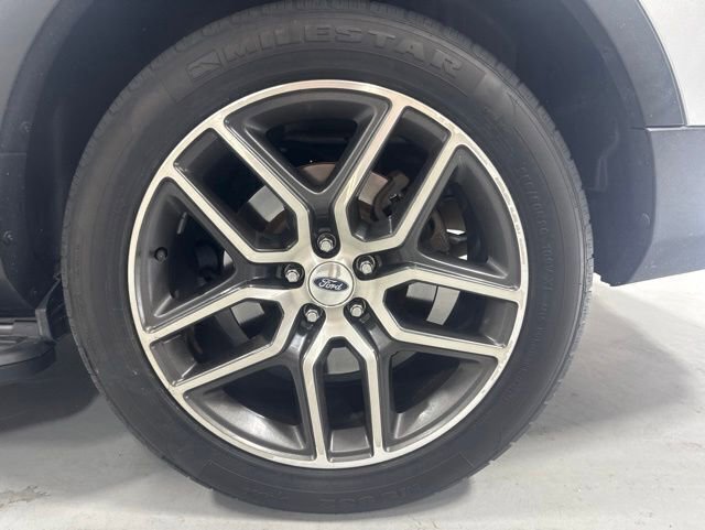 Used 2017 Ford Explorer Sport w/ Equipment Group 401A AWD/4WD image 7