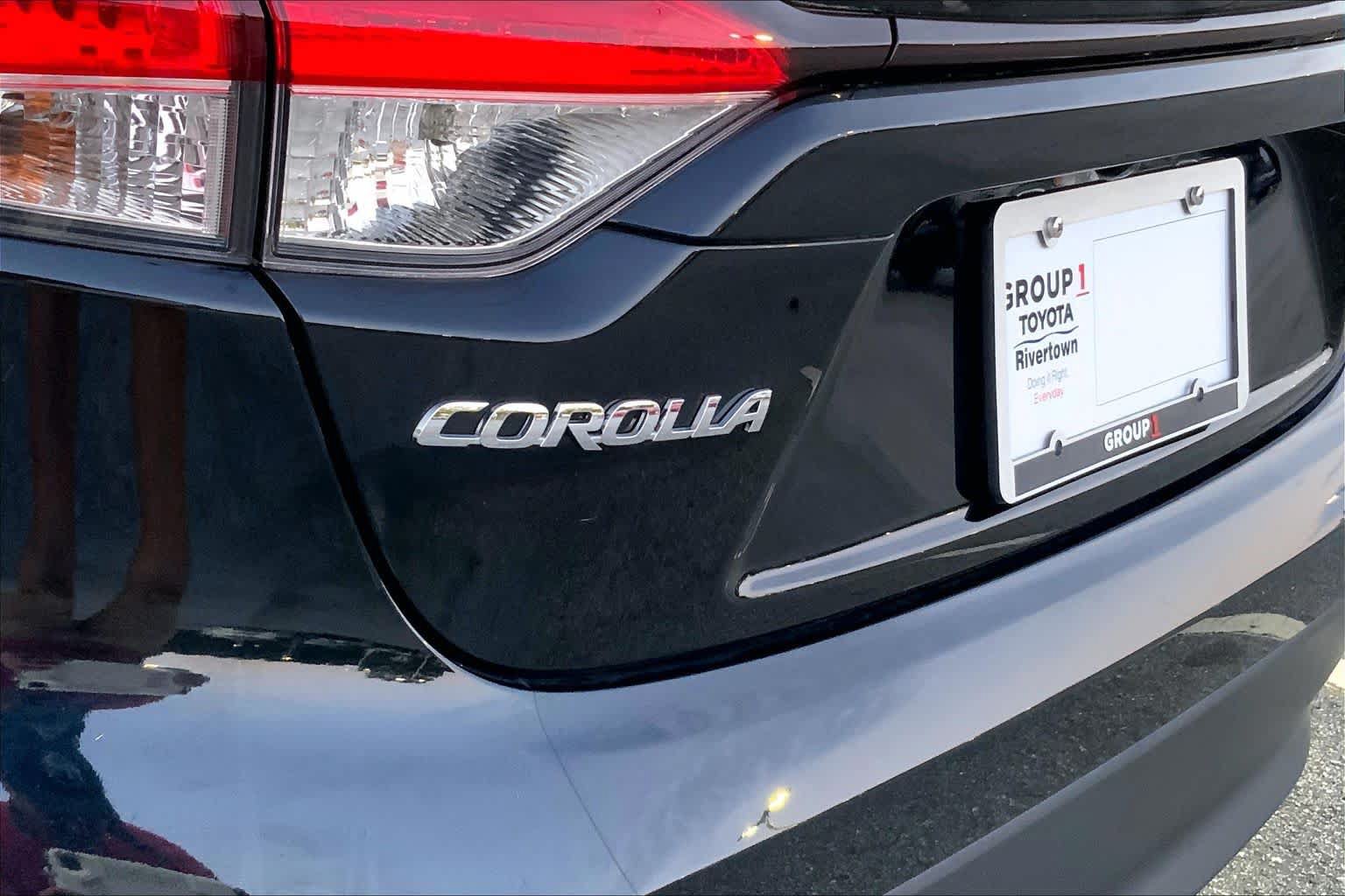 Used 2024 Toyota Corolla LE FWD image 28