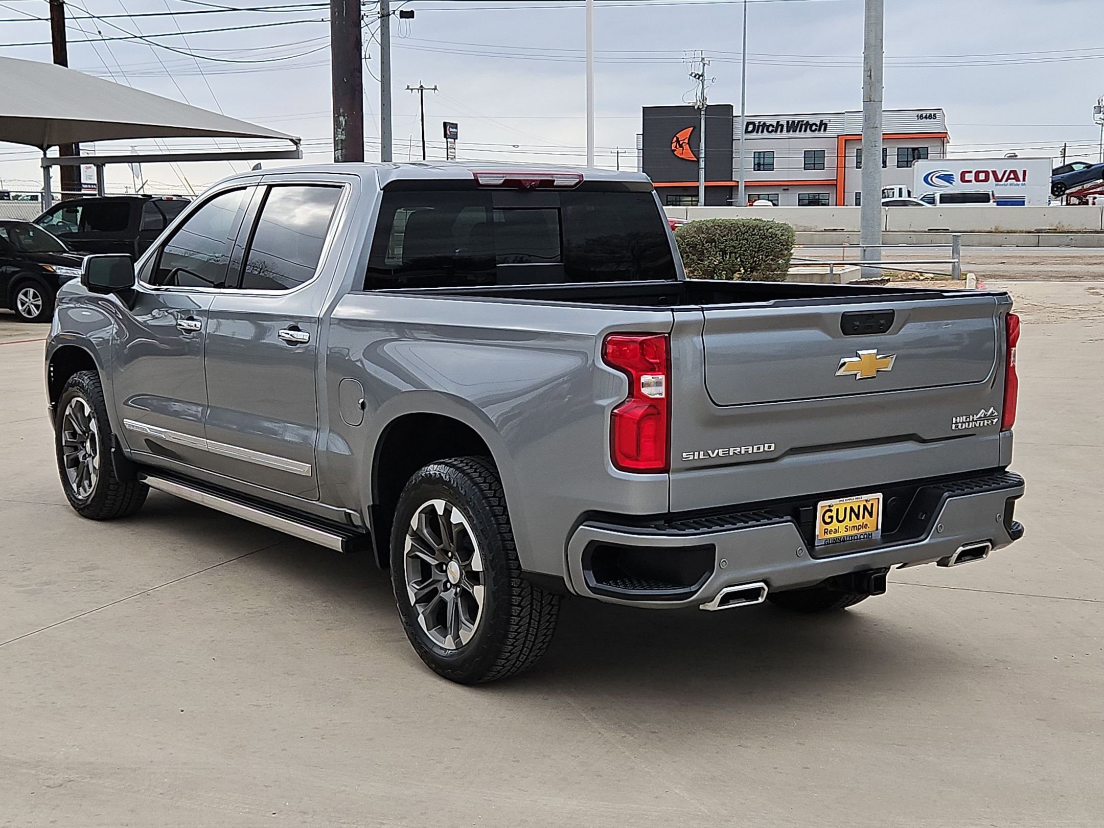 Certified 2024 Chevrolet Silverado 1500 High Country w/ Technology Package image 5