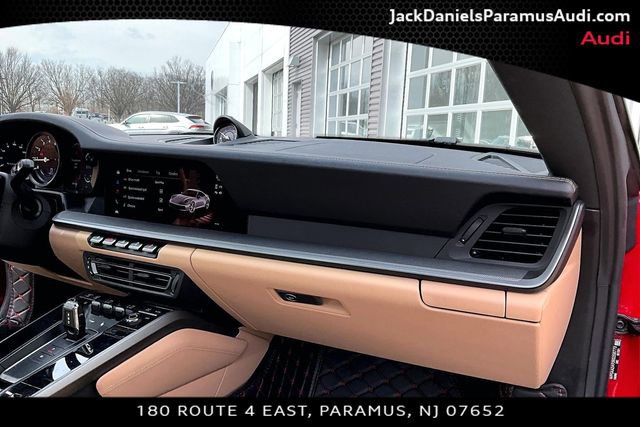 Used 2024 Porsche 911 Carrera image 14