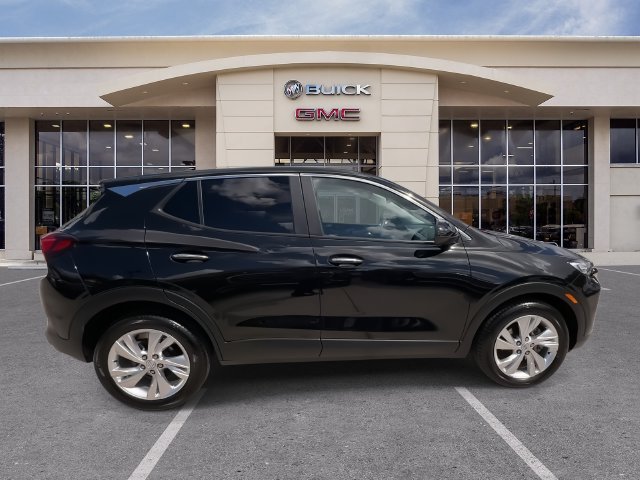 Used 2025 Buick Encore GX Preferred FWD image 16