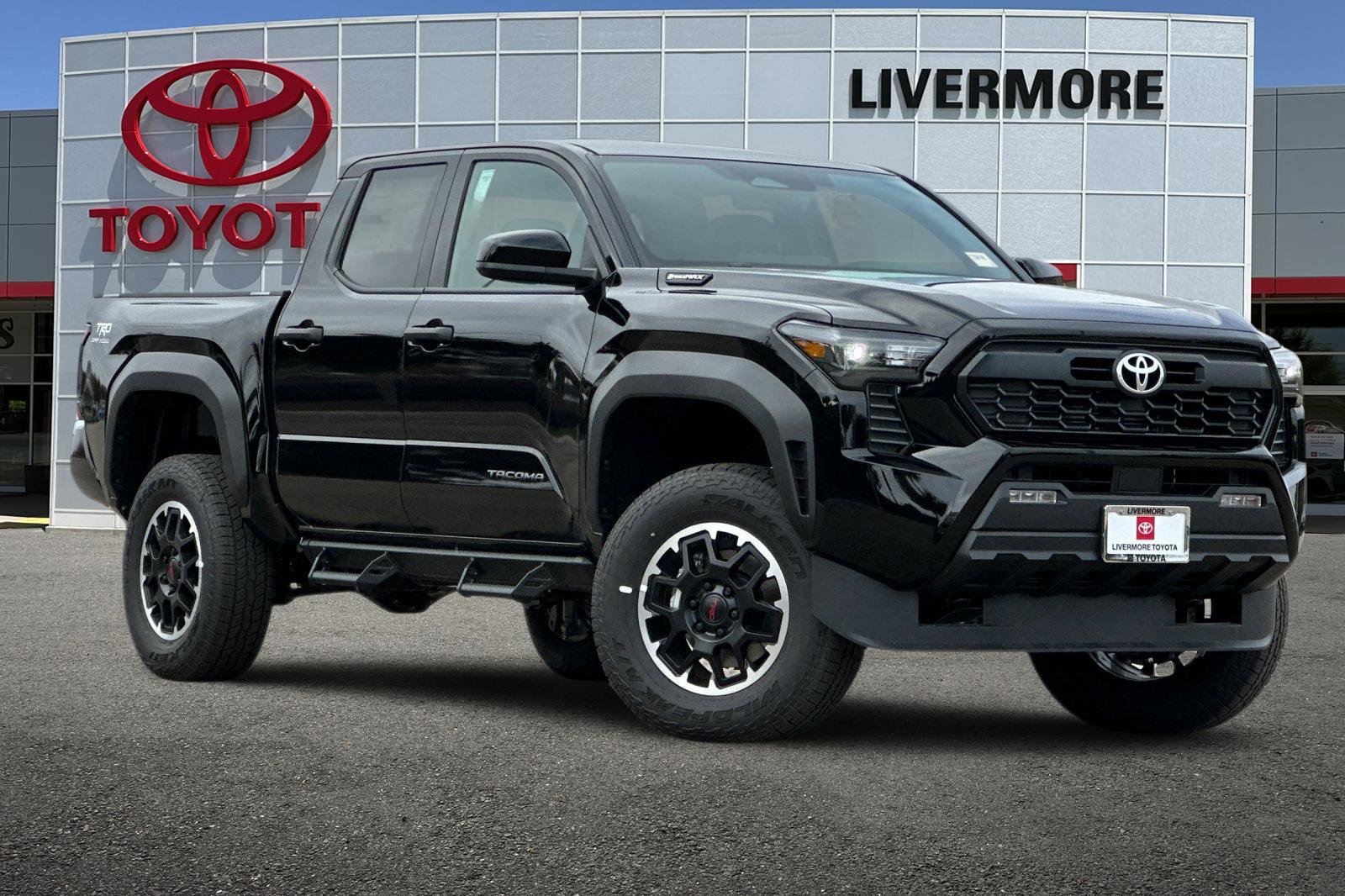 New 2025 Toyota Tacoma TRD Off-Road image 2