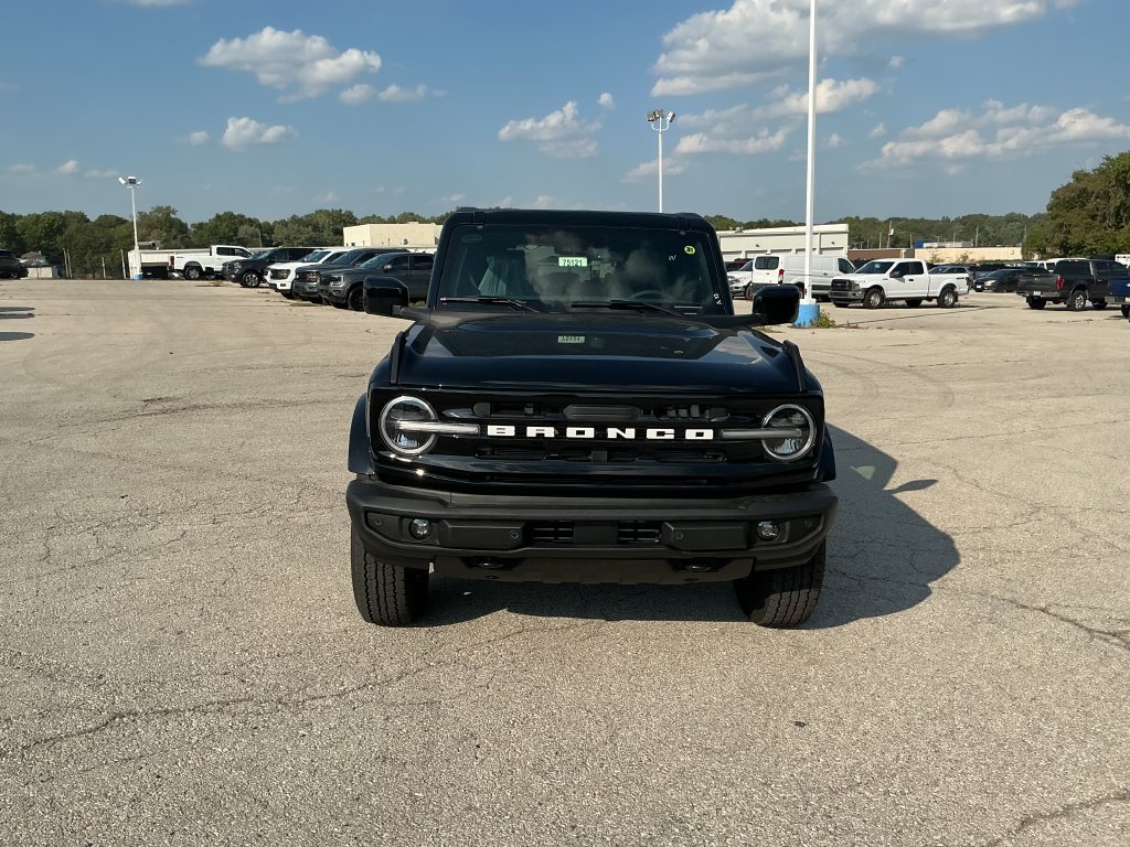 New 2026 Ford Bronco Outer Banks AWD/4WD image 8