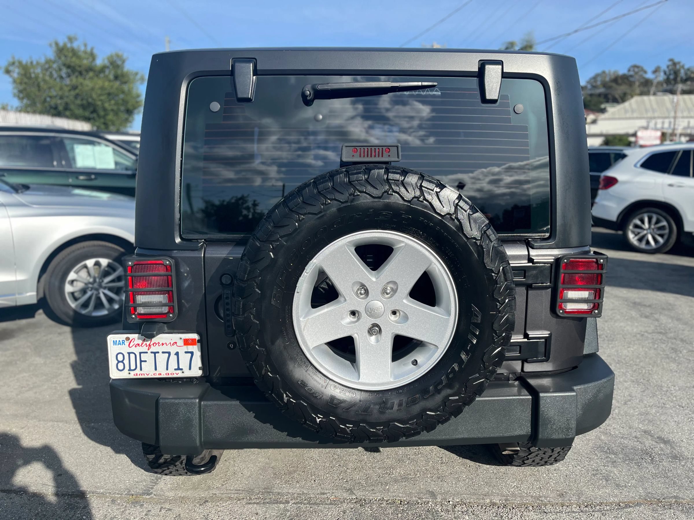Used 2018 Jeep Wrangler Sport AWD/4WD image 6