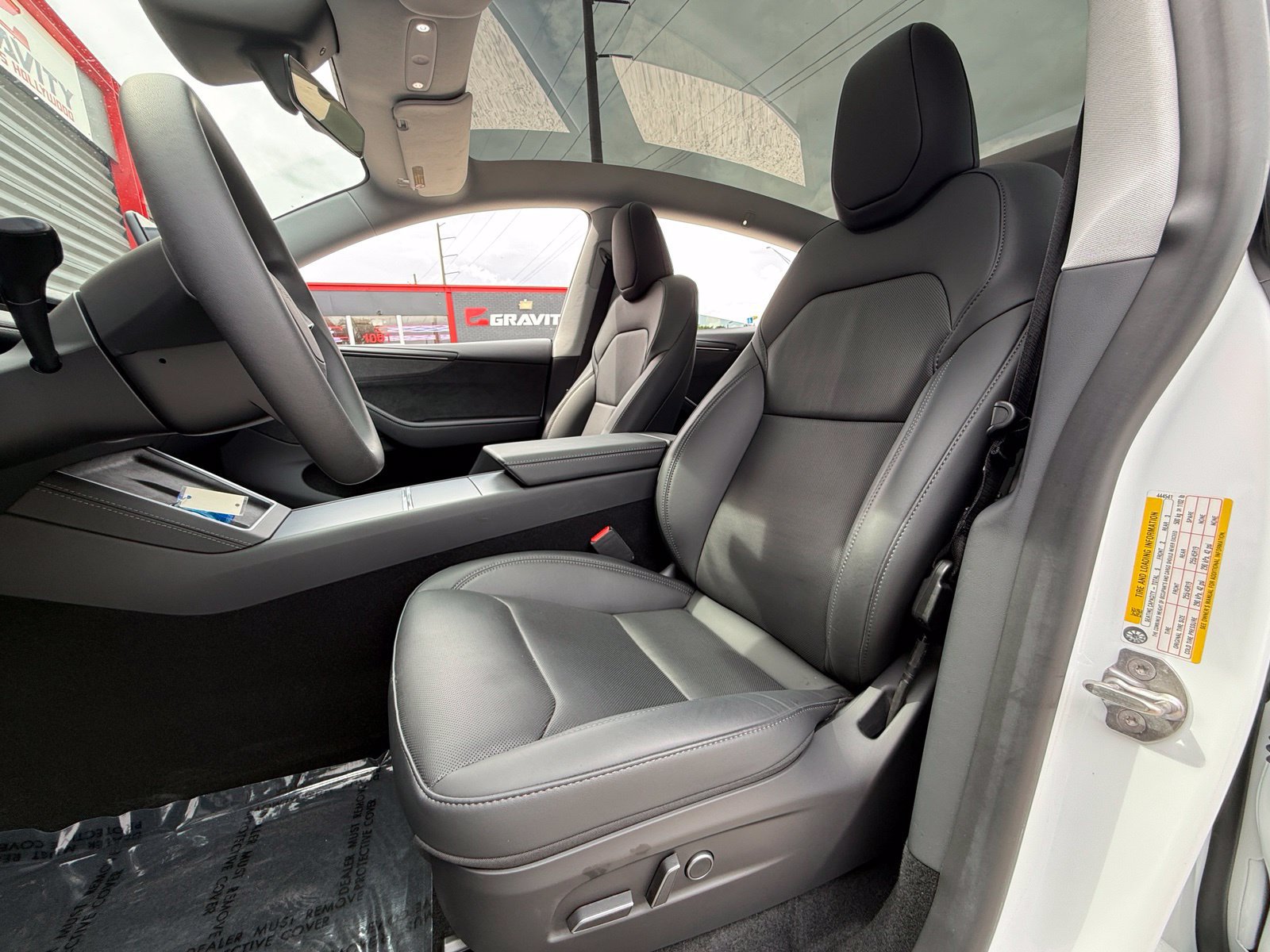 Used 2026 Tesla Model Y Long Range RWD image 17