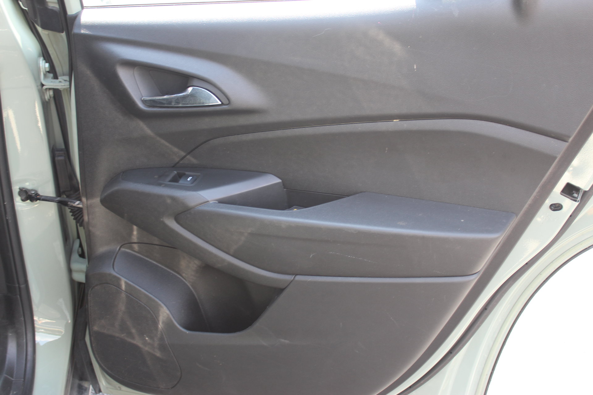 Used 2025 Chevrolet Trax ACTIV w/ Driver Confidence Package FWD image 28