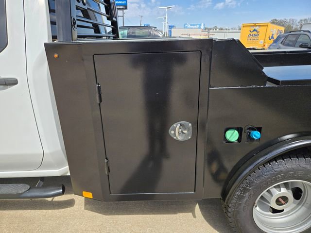 Used 2023 GMC Sierra 3500 Pro w/ Convenience Package image 16