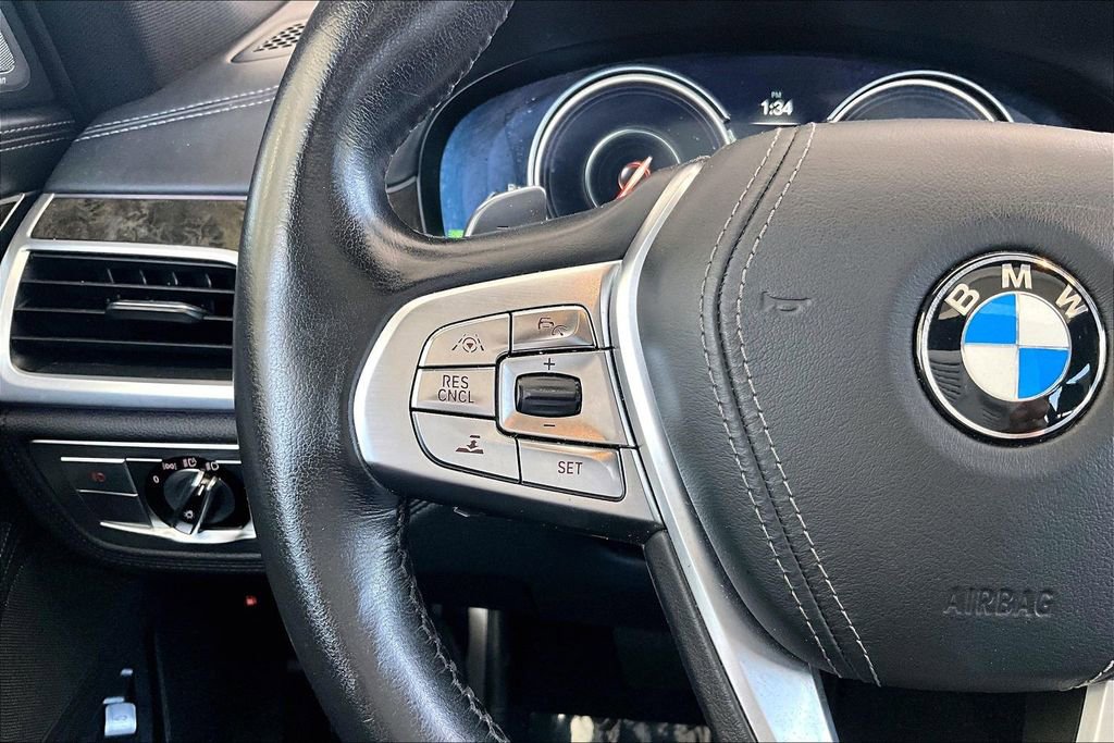 Used 2017 BMW 740e xDrive AWD/4WD image 11