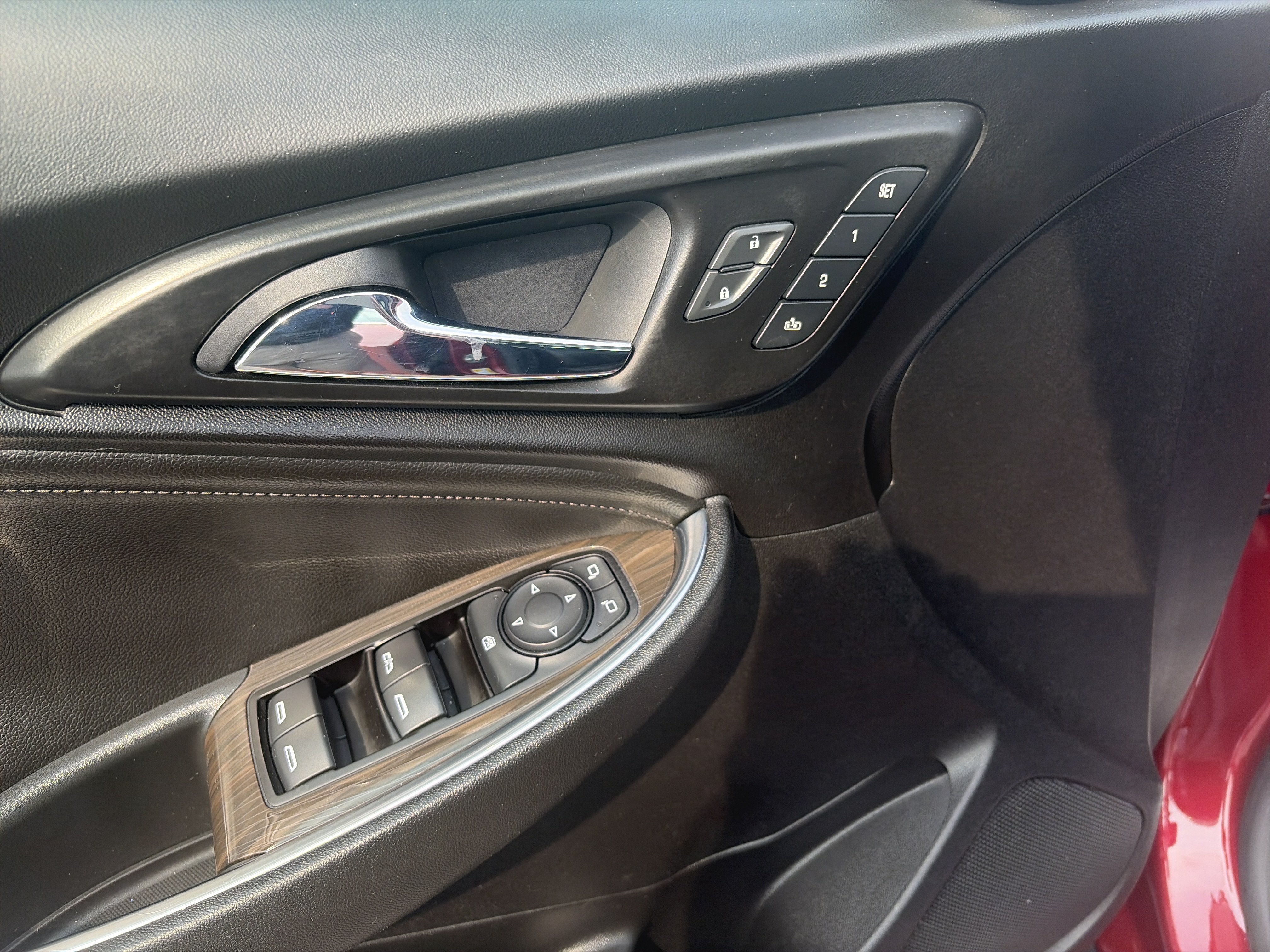 Used 2020 Chevrolet Malibu Premier FWD image 19