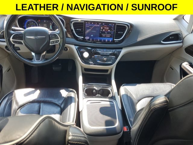 Used 2022 Chrysler Pacifica Limited FWD image 36