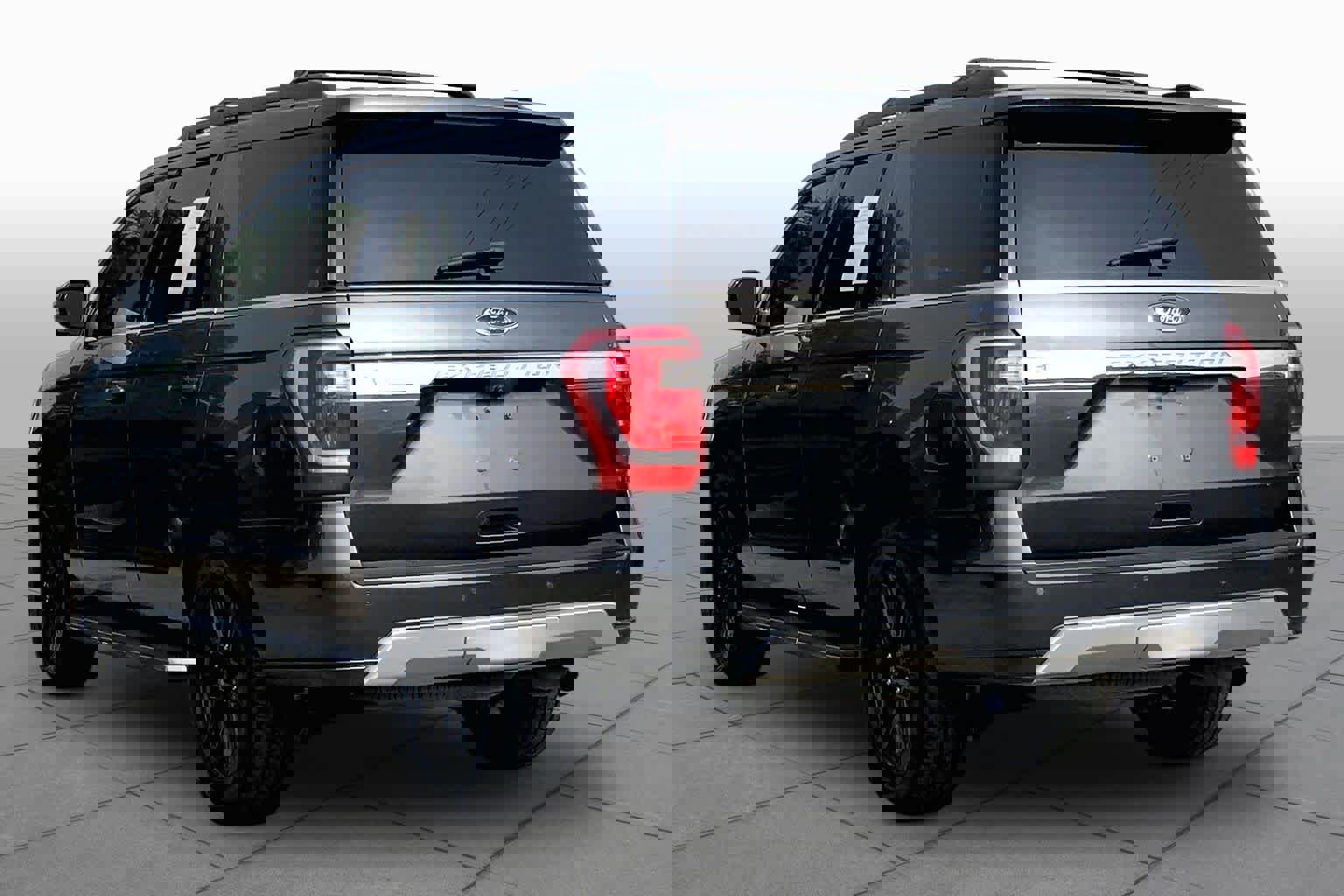 Used 2021 Ford Expedition XLT RWD image 11