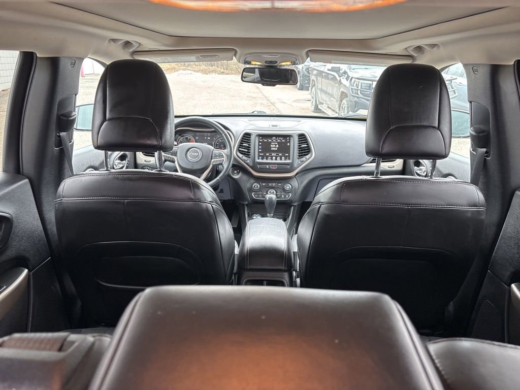 Used 2018 Jeep Cherokee Limited w/ Luxury Group image 17
