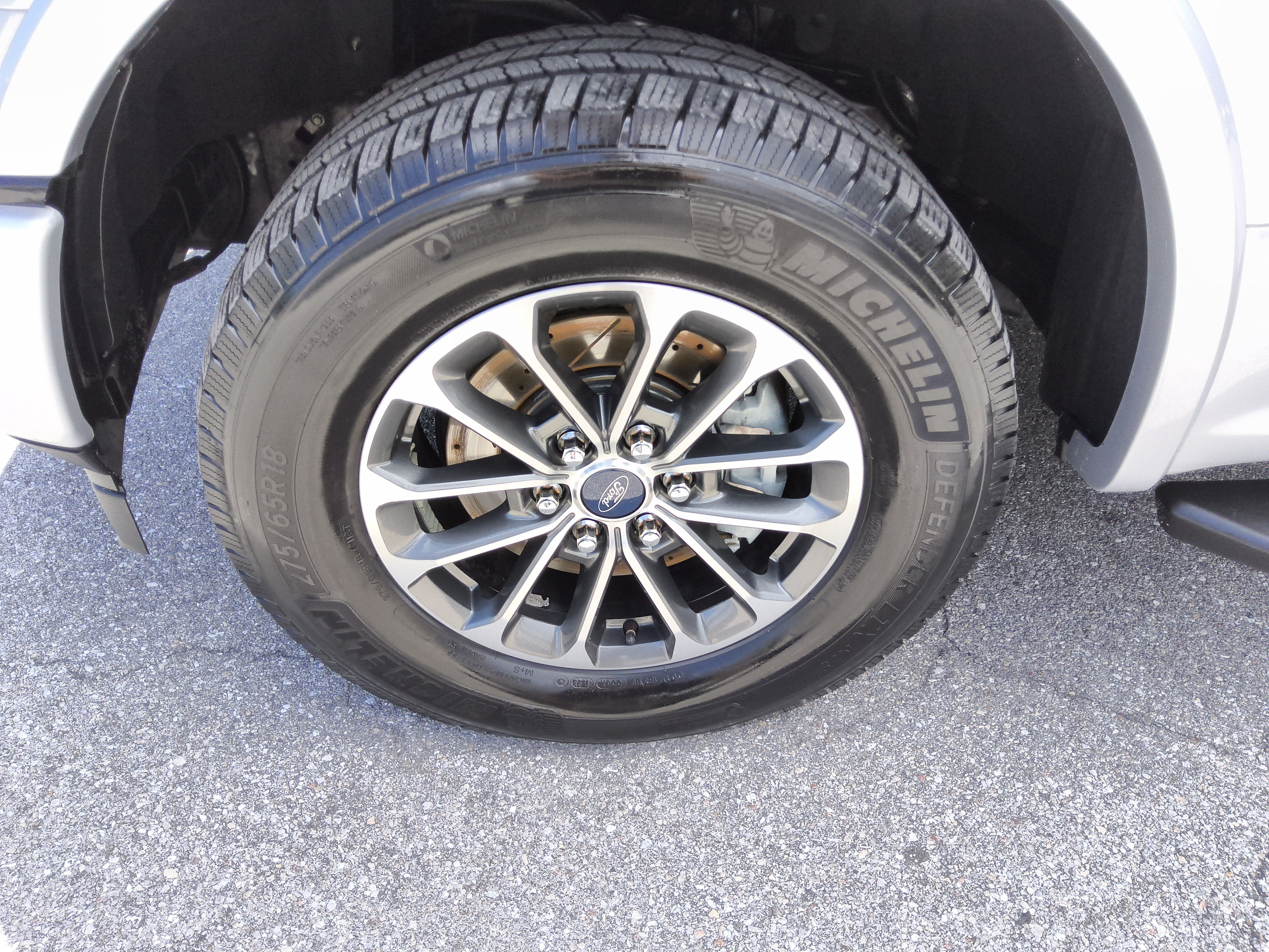 Used 2018 Ford F150 XLT w/ Equipment Group 302A Luxury AWD/4WD image 9