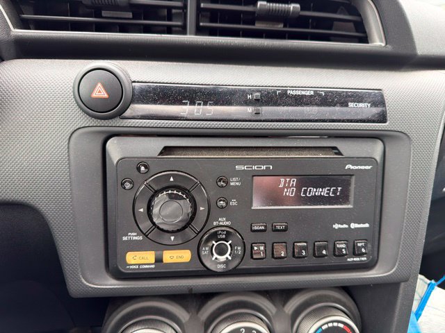 Used 2012 Scion tC FWD image 25