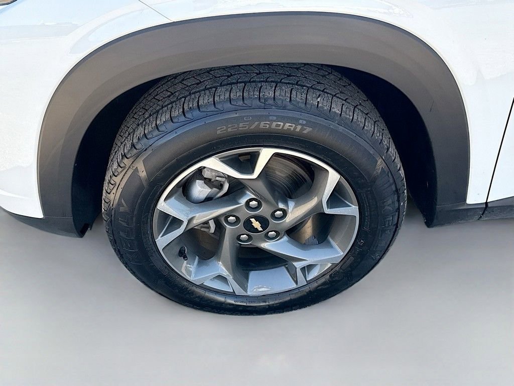 Used 2024 Chevrolet Trax LT image 14