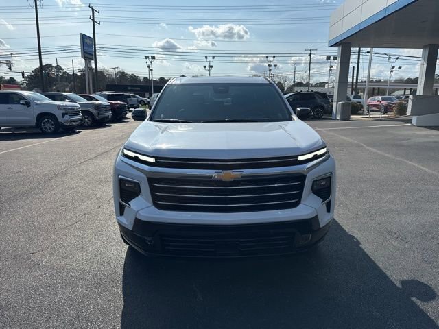 New 2026 Chevrolet Traverse High Country w/ LPO, Floor Liner Package FWD image 17