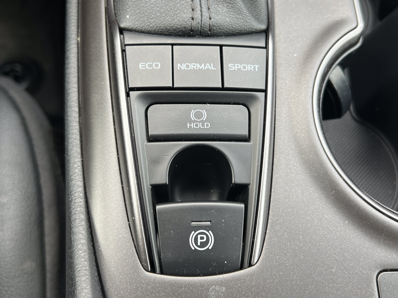 Used 2022 Toyota Camry XSE FWD image 29