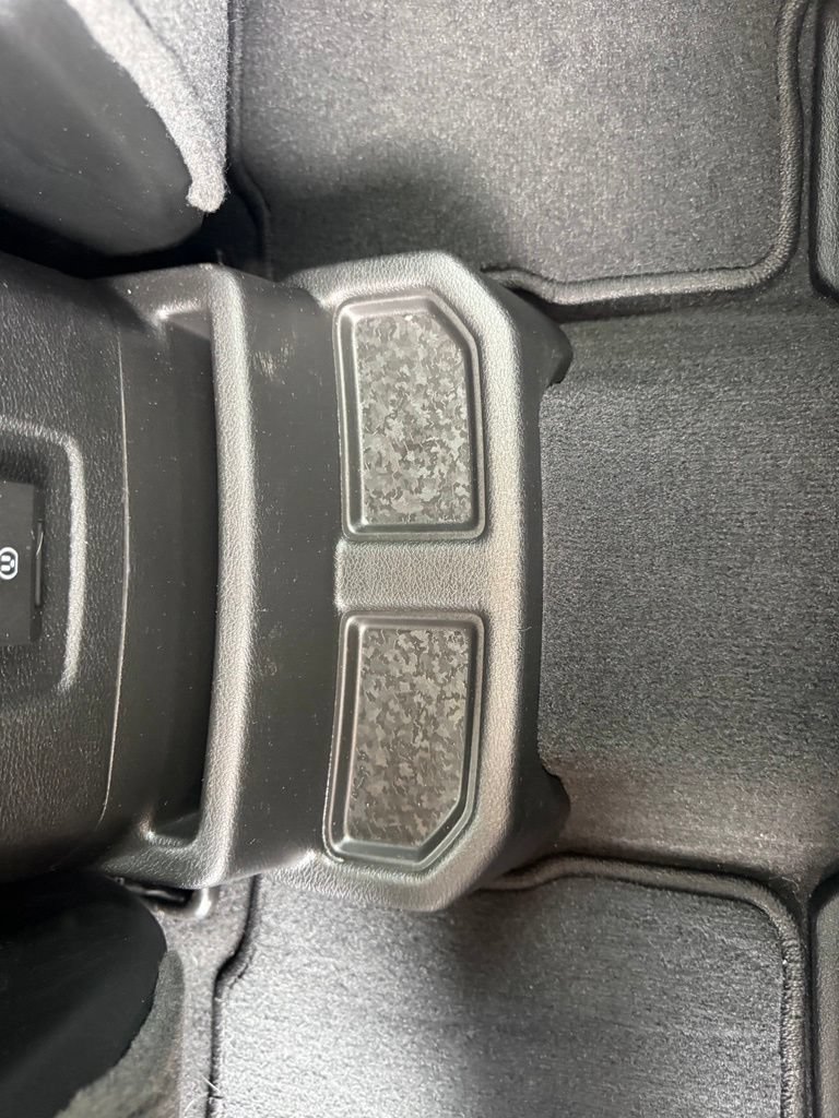 Used 2025 Jeep Wrangler Unlimited Sahara w/ Safety Group AWD/4WD image 38