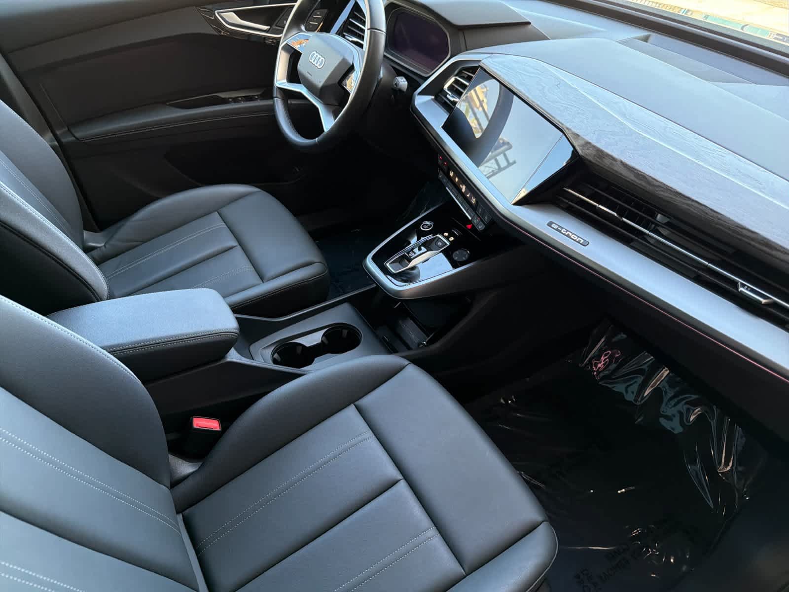 Used 2024 Audi Q4 e-tron Premium Plus w/ Premium Plus AWD/4WD image 16