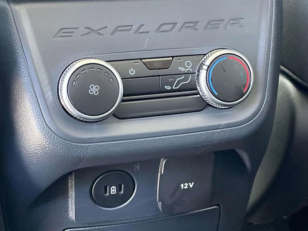 New 2025 Ford Explorer Active image 23