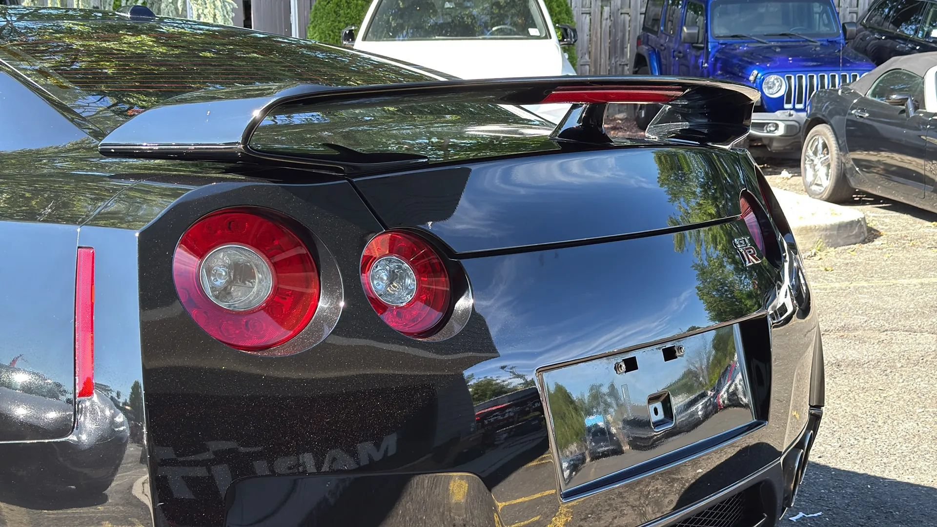 Used 2010 Nissan GT-R Premium AWD/4WD image 43