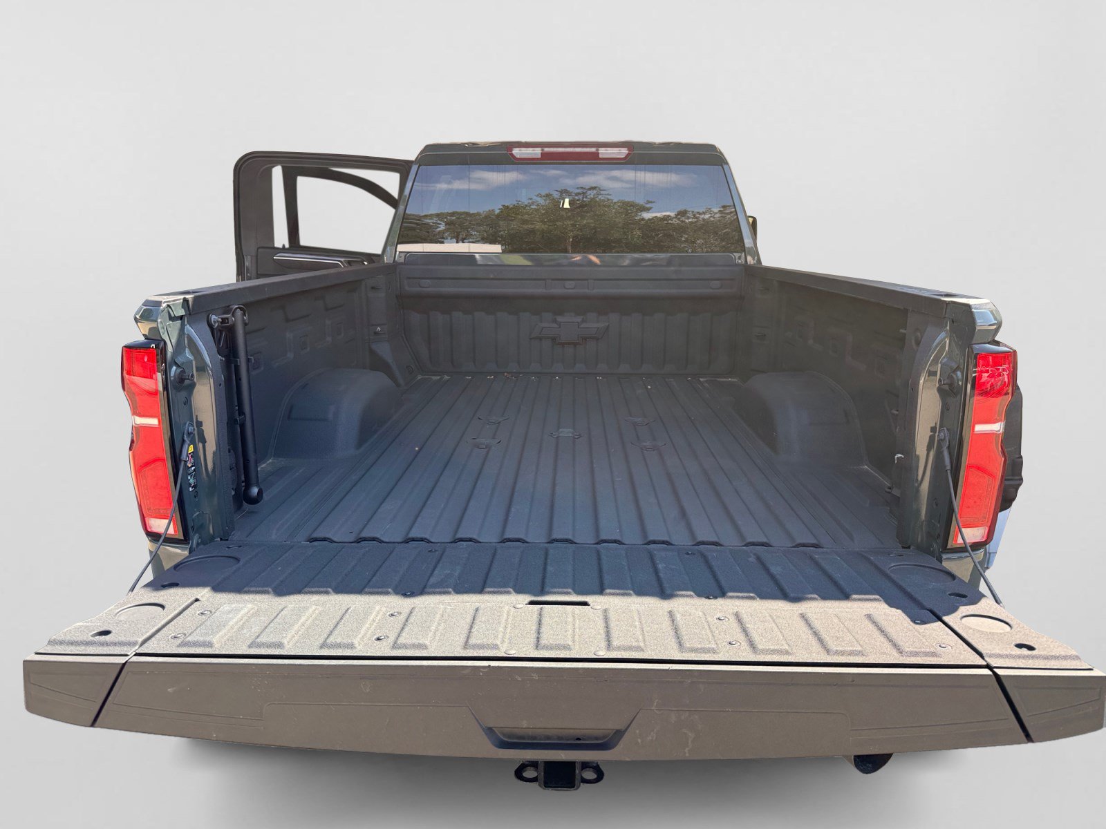 Used 2025 Chevrolet Silverado 2500 LTZ w/ LTZ Convenience Package AWD/4WD image 17