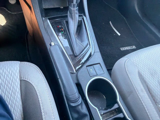Used 2017 Toyota Corolla LE w/ Carpet Mat Package (TMS) FWD image 51