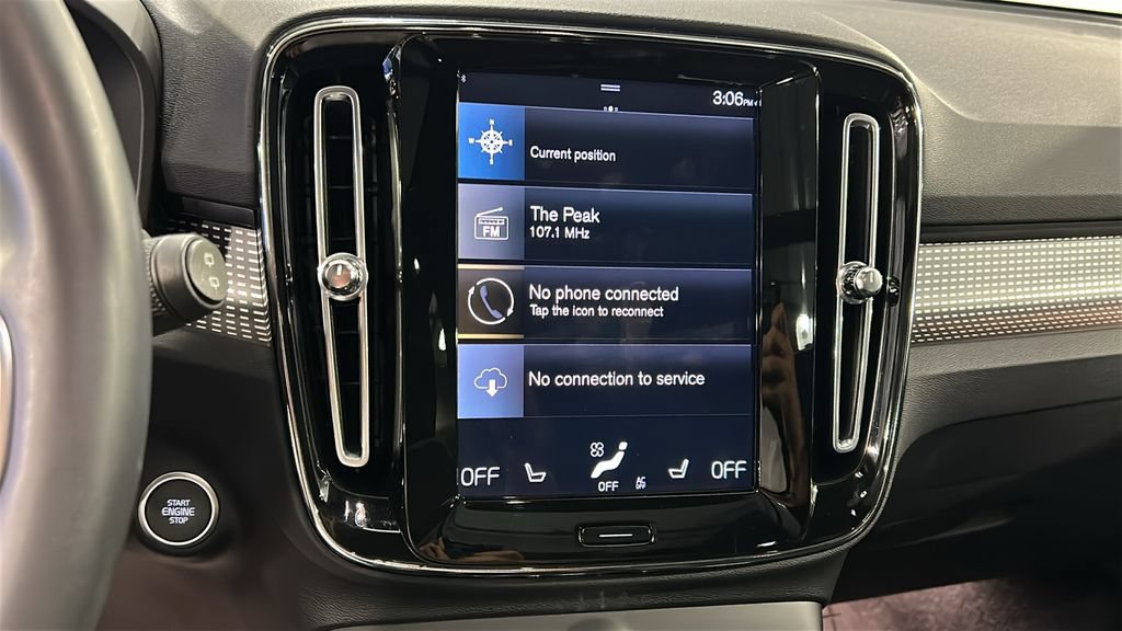 Used 2022 Volvo XC40 T5 R-Design w/ Advanced Package AWD/4WD image 14