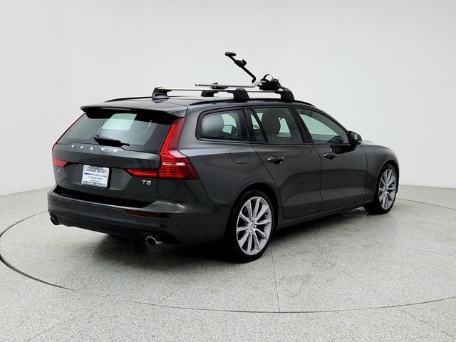 Used 2020 Volvo V60 T5 Momentum w/ Protection Package image 5