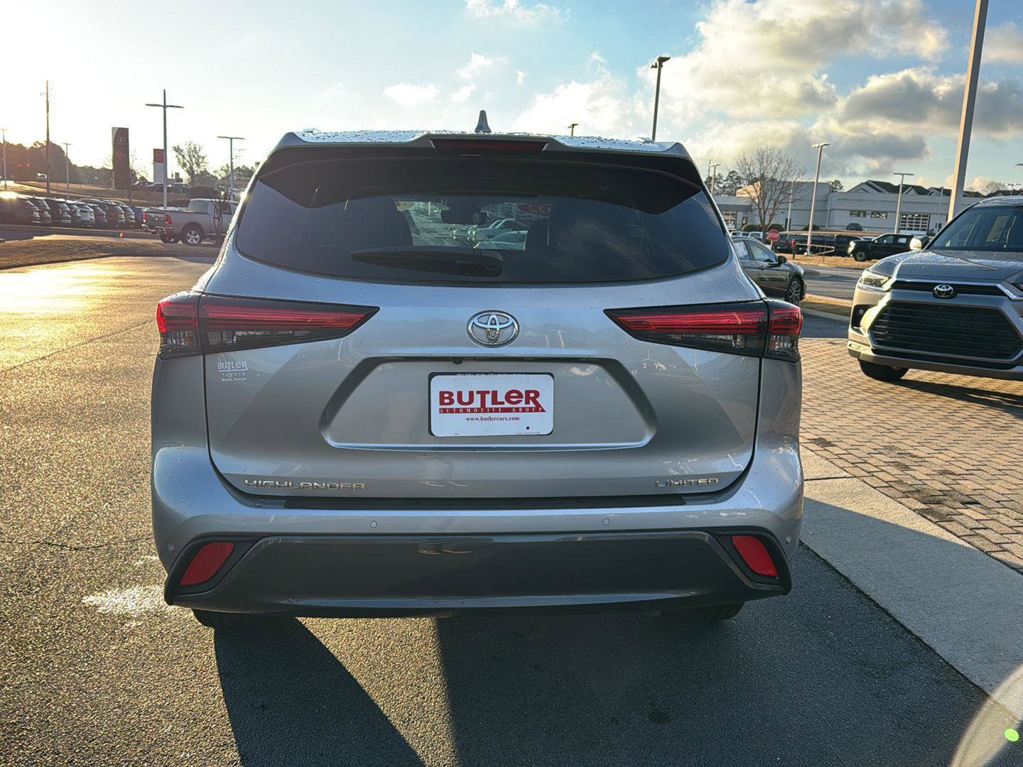 Certified 2022 Toyota Highlander Limited image 4