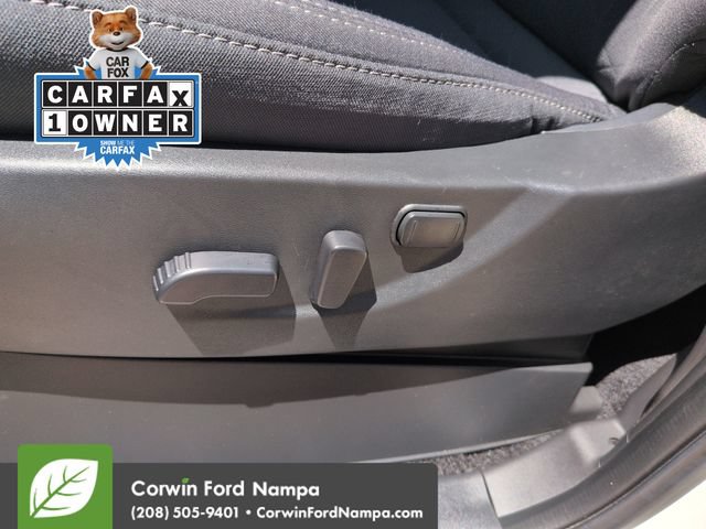 Used 2025 Nissan Frontier SV AWD/4WD image 12