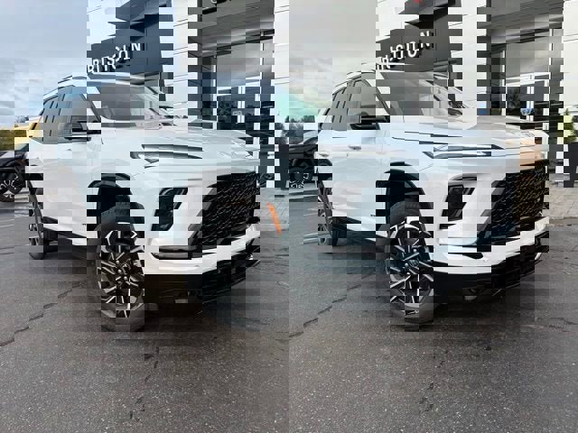 New 2026 Buick Enclave Sport Touring w/ Super Cruise Package image 4