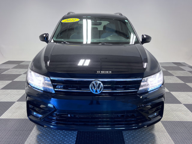 Certified 2021 Volkswagen Tiguan SE R-Line FWD image 2
