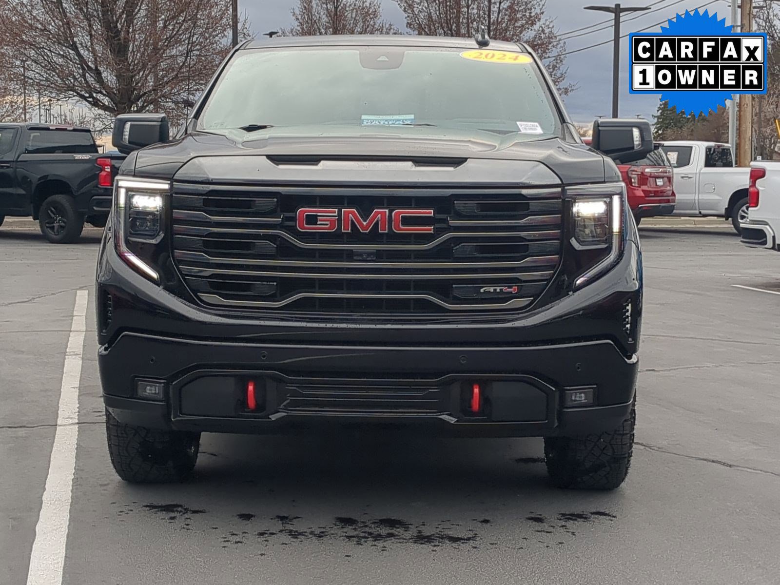 Used 2024 GMC Sierra 1500 AT4 w/ Technology Package image 9