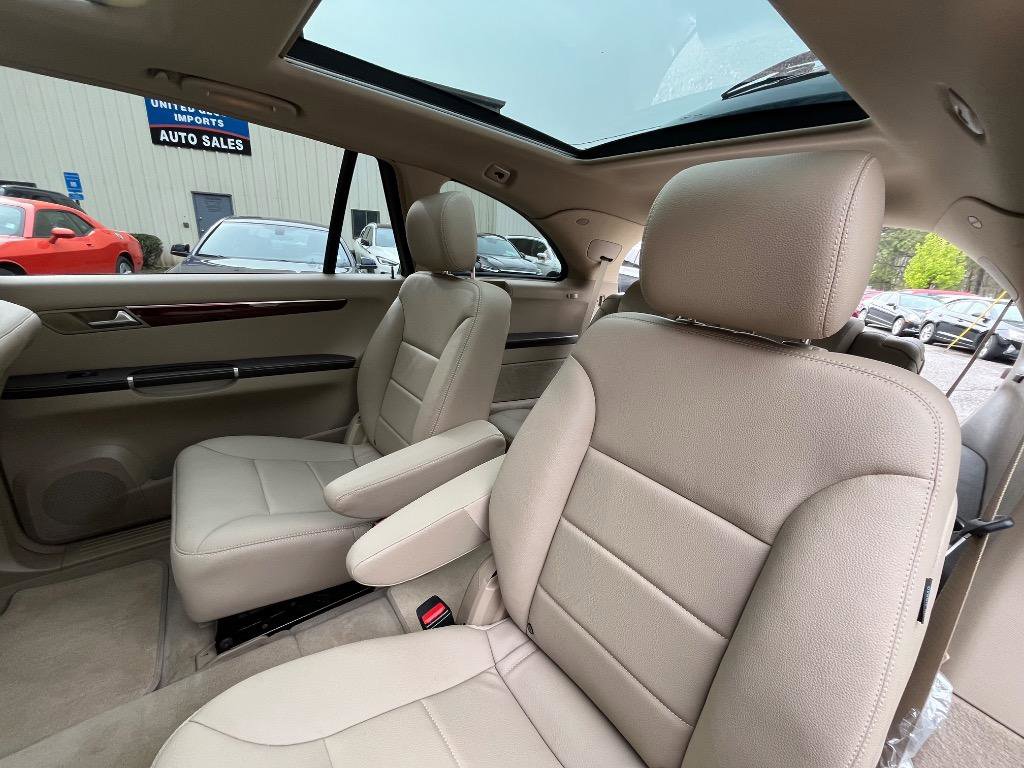 Used 2012 Mercedes-Benz R 350 R350 image 25