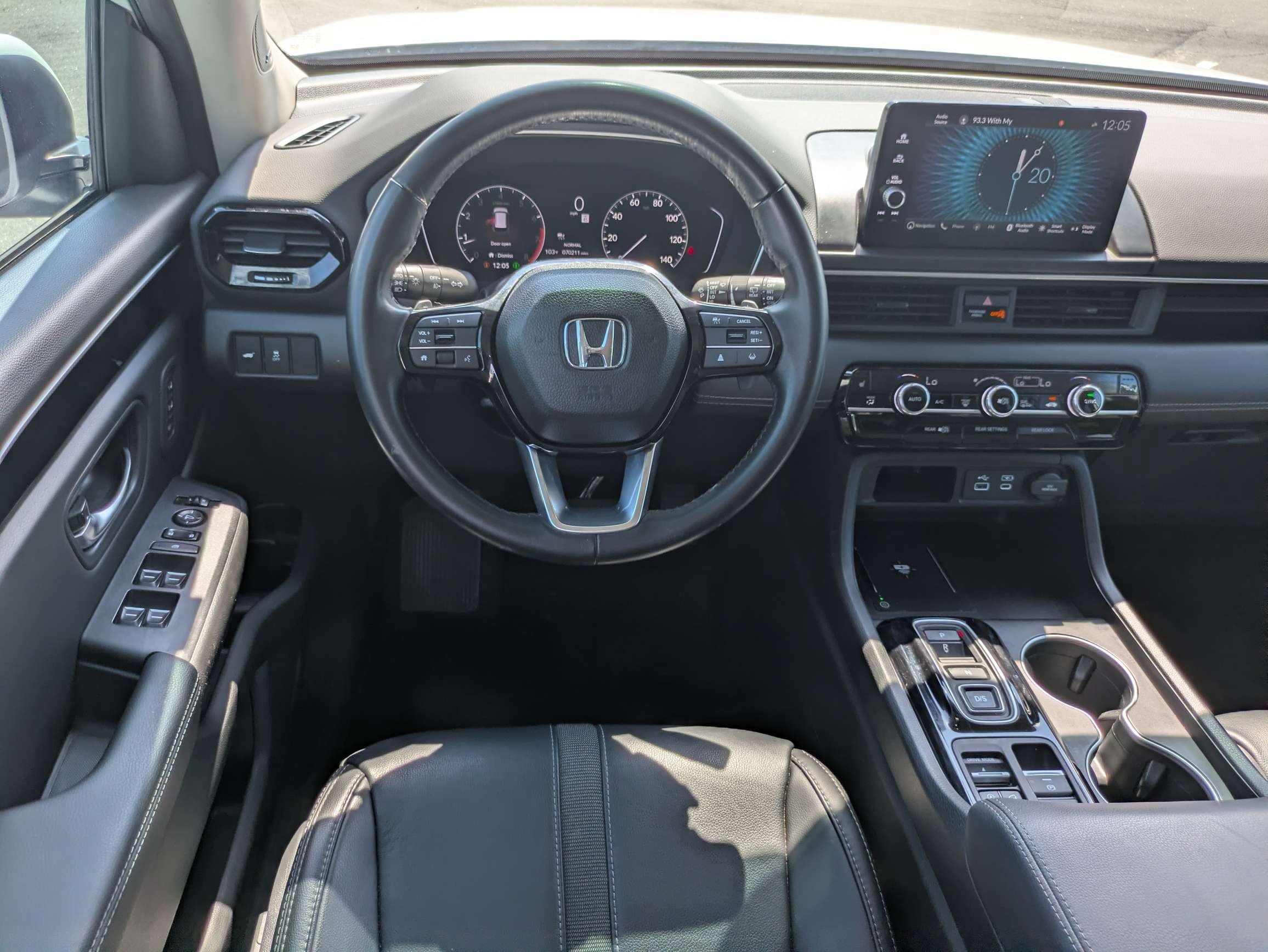 Certified 2023 Honda Pilot Touring image 24